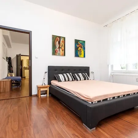 Apartmán U Lanovky Apartamento *
