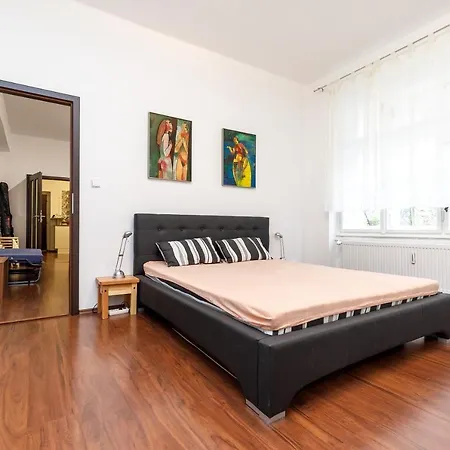 Apartman U Lanovky Apartment *